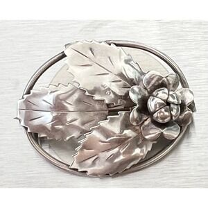 Vintage Sterling Silver Floral Leaf Brooch Pin Oval Frame 3D Flower beautiful